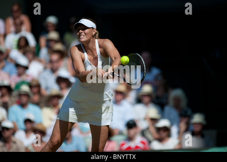 28 giugno 2010: Serena Williams (USA)[1] v Maria Sharapova (RUS){1}. Wimbledon torneo internazionale di tennis presso il tutto e Foto Stock