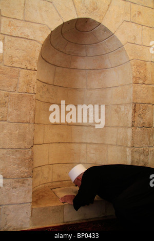 Israele, Bassa Galilea, Nabi Shueib, il sito sacro dei drusi, il mihrab segnando il punto in cui Nabi Shueib ucciso un serpente Foto Stock