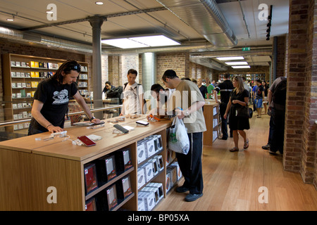 Terzo piano - Apple Store - Covent Garden - Londra Foto Stock