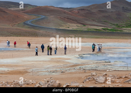 Le sorgenti termali nella zona di Namaskard, a nord est di Islanda, geotermica di geyser - Foto Stock