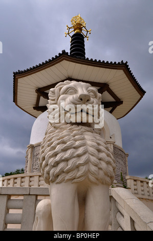 Pagoda della Pace in Milton Keynes Foto Stock