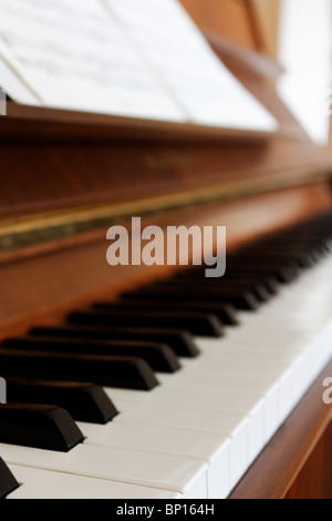 Il pianoforte in un salotto Foto Stock