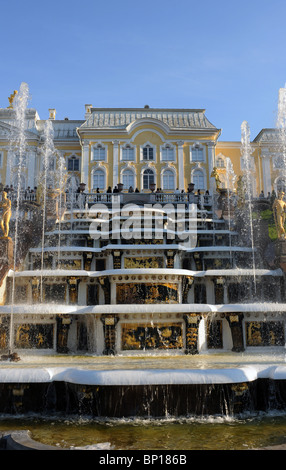 Il Peterhof Palace, San Pietroburgo, Russia Foto Stock