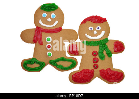 Due decorate gingerbread cookies isolato su sfondo bianco con percorso di clipping. Foto Stock