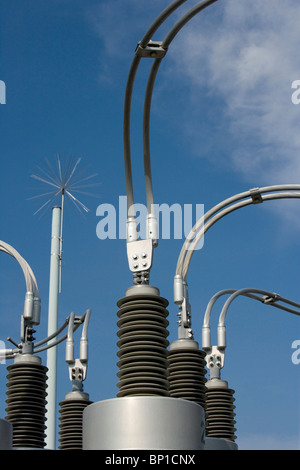 Dettaglio Immagini scattate ad una alimentazione elettrica sottostazione Foto Stock