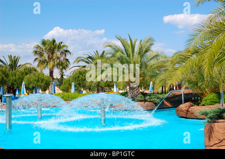 Parco acquatico presso l'hotel di lusso, Antalya, Turchia Foto Stock