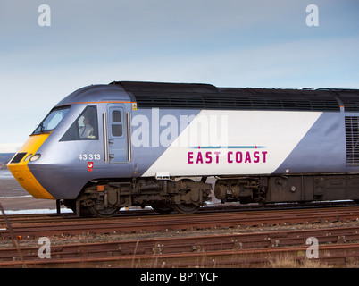 Costa est LNER servizio mattutino per Kings Cross Londra, da Aberdeen, lasciando Montrose Scozia Angus REGNO UNITO Foto Stock