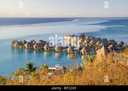 Hotel in laguna di Moorea, Moorea, Polinesia Francese Foto Stock