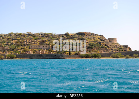 Vista da Creta (Grecia) di Spinalonga Island Foto Stock