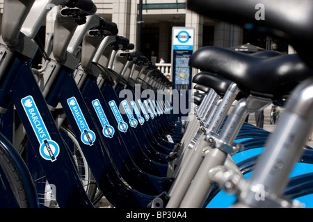 Tfl, Barclays cycle hire, Boris bikes, Londra noleggio biciclette scheme, introdotto dal sindaco Boris Johnson Foto Stock