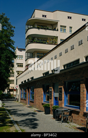 Wohnstadt Carl Legien zona residenziale, residenziali, Sito Patrimonio Mondiale dell'UNESCO, Prenzlauer Berg, Pankow, Berlino, Germania. Foto Stock