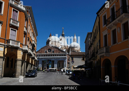 La Basilica del Santo la Chiesa di Padova vicino a Venezia Italia Foto Stock