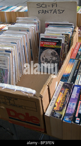 Sci-Fi Fantasy sezione, South Bank prenota stallo, London, England Regno Unito Foto Stock