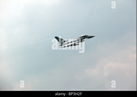 Eurofighter Typhoon ZJ922, la visualizzazione a 2010 Biggin Hill Air Show Foto Stock