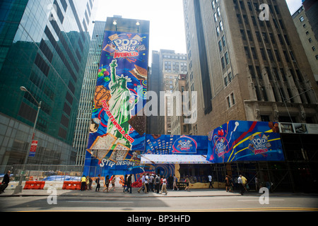 Il Kellogg's Pop crostate mondo store in Times Square a New York Foto Stock