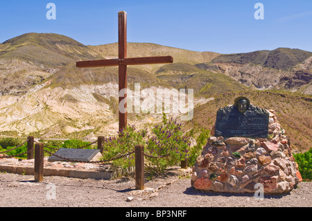 Tomba di Walter Scott (Death Valley Scotty), Scottys Castello, Parco Nazionale della Valle della Morte. California Foto Stock