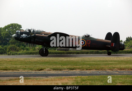 Avro Lancaster PA474, sulla pista di Biggin Hill. Foto Stock