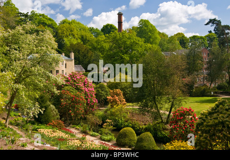 Samuel Greg giardino in primavera, Quarry Bank Mill, Styal, Cheshire, Inghilterra, Regno Unito Foto Stock