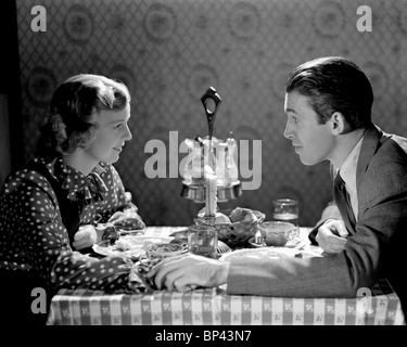 MARGARET SULLAVAN, JAMES STEWART, il negozio dietro l'angolo, 1940 Foto Stock