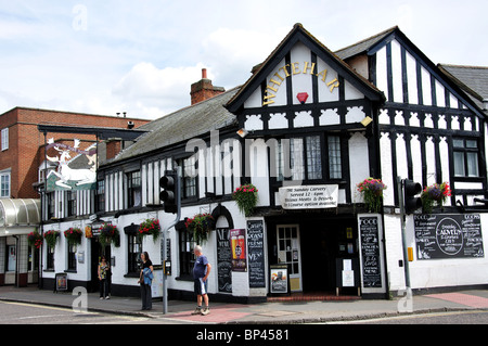 Xvi secolo White Hart Hotel segno, Newland Street, Witham, Essex, Inghilterra, Regno Unito Foto Stock