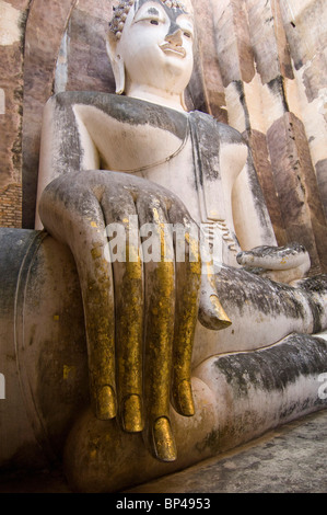 Buddha a Wat Si Chum in Thailandia Foto Stock