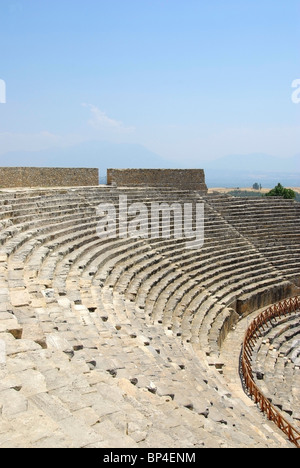 Anfiteatro nella città antica Hierapolis. Pamukkale, Turchia. Asia centrale. Foto Stock