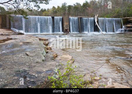 Fort Payne, AL - Apr 2009 - cascata in DeSoto stato parco di Fort Payne, Alabama Foto Stock