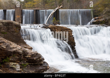 Fort Payne, AL - Apr 2009 - cascata in DeSoto stato parco di Fort Payne, Alabama Foto Stock