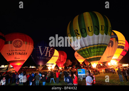 Scene dal 2010 Bristol Balloon Fiesta-sponsorizzato da Astra Foto Stock