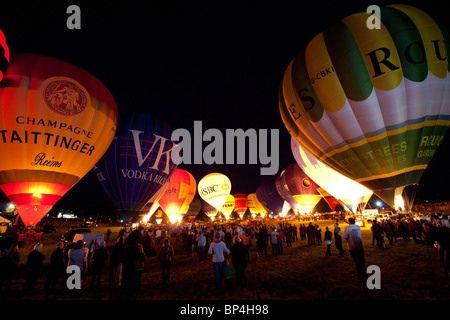 Scene dal 2010 Bristol Balloon Fiesta-sponsorizzato da Astra Foto Stock