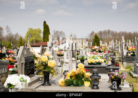 Il cimitero. Gmina Przylek, Zwolen county, Polonia. Foto Stock