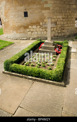 Edith Cavell grave cattedrale di Norwich Norfolk Inghilterra Foto Stock