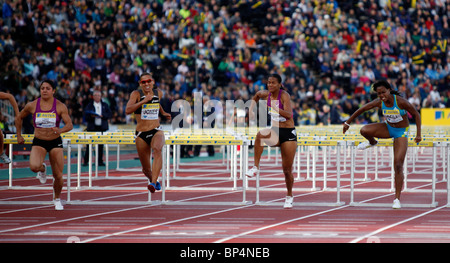 Donne 100m Ostacoli Calore B gara di Aviva London Grand Prix, il Crystal Palace di Londra. Agosto 2010 Foto Stock