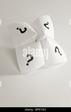 Carta Fortune Teller,nozione di incertezza Foto Stock