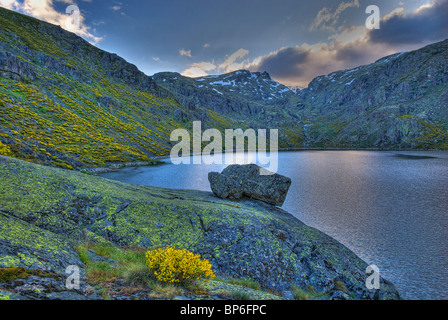 Laguna del Duque. Sierra de Bejar. Parco regionale della Sierra de Gredos. Solana de Avila. Provincia di Avila. Castilla y Leon. Spagna. Foto Stock