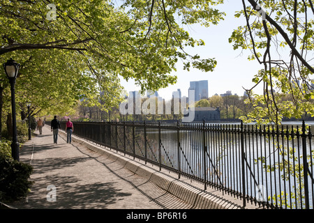 Il serbatoio percorso per fare jogging, al Central Park di New York Foto Stock
