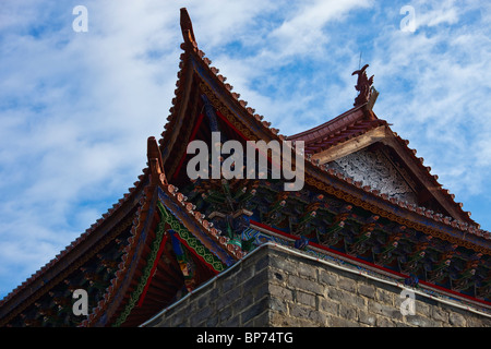 Porta nord delle mura della città vecchia di Dali, Cina Foto Stock