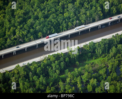 Vista aerea sopra navigabile Intercoastal Louisiana Foto Stock