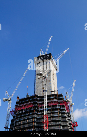 La Shard London Bridge grattacielo in costruzione, London, England, Regno Unito Foto Stock