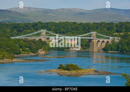 Sospensione di Menai Bridge Anglesey a Gwynedd, Galles del Nord, Regno Unito Foto Stock