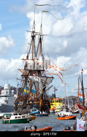 Vela svedese Götheborg nave entra SAIL Amsterdam 2010 Foto Stock