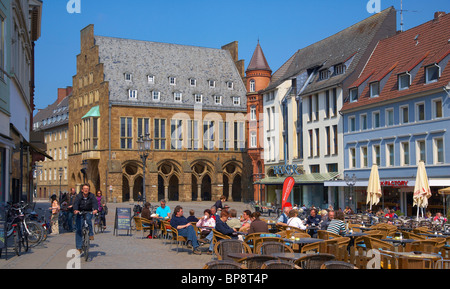 Più antico municipio in Westfalia con arcade presso la piazza del mercato di Minden, Strasse der Weserrenaissance, Renania settentrionale-Vestfalia, Foto Stock