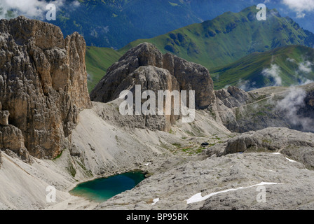 Lago di Antermoia, il gruppo del Catinaccio, Dolomiti, Alto Adige, Italia Foto Stock