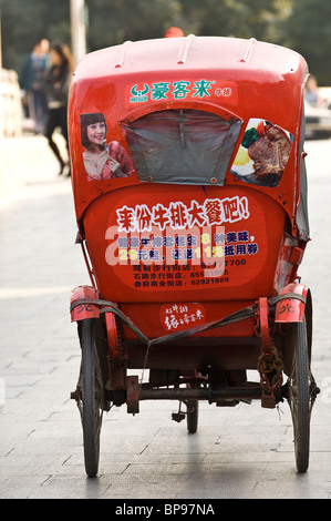 Cina, Suzhou. In RIckshaw Tang Shan Street. Foto Stock