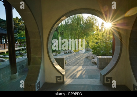 Bellissimo giardino Cinese presso la Biblioteca di Huntington. Foto Stock