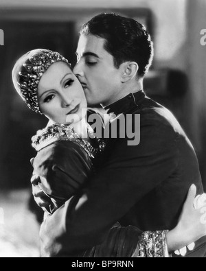 GRETA GARBO, RAMON NOVARRO, Mata Hari, 1931 Foto Stock