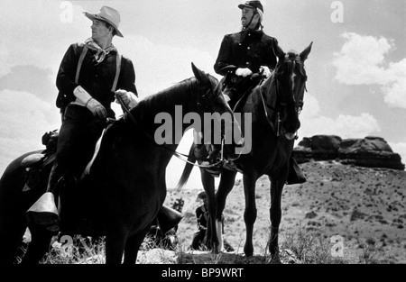 JOHN WAYNE Henry Fonda, FORT APACHE, 1948 Foto Stock