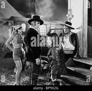 JOAN CRAWFORD NICK DE RUIZ JOHN GEORGE Lon Chaney lo sconosciuto (1927) Foto Stock