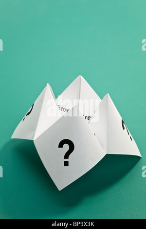 Carta Fortune Teller,nozione di incertezza Foto Stock