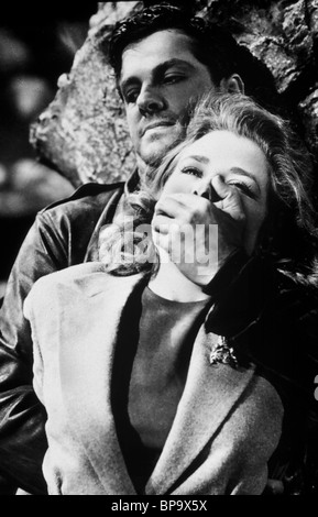 ROBERT CUMMINGS PRISCILLA LANE Saboteur (1942) Foto Stock